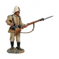 PGGM6002 German Soldier Reloading